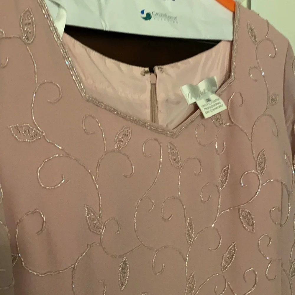 Evening Gown - Picture 4 of 7